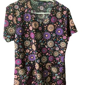 Zoe & Chloe Floral 2 Pocket V-Neck Scrub Top Size Small